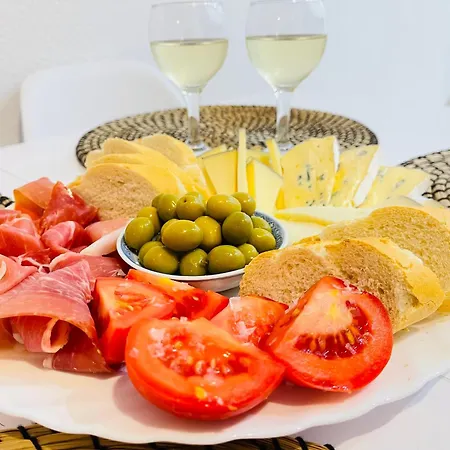 Апартаменты Diego, Wybrzeze Costa Blanca, Hiszpania, Z Placem Zabaw, Basenem, Grilem I Kortem Do Koszykowki Торевьиа